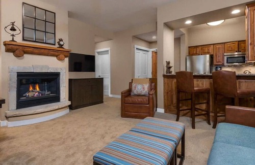 Beaver Creek Condo | BC 3BR Hyatt Mountain Lodge,XL Corner Unit,Ski-In/Ski-Out Avail 3/22-3/29