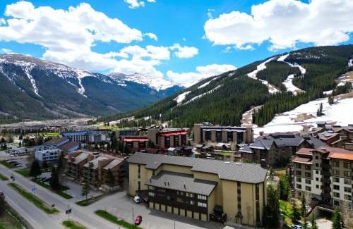Copper Mountain Village Apartment | BE310 Bridge End Pet Friendly condo