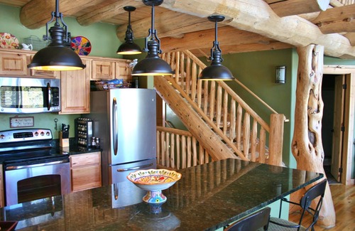 Leadville Cabin | Bear's Den