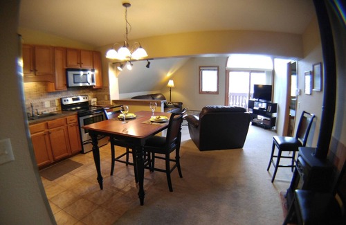 Estes Park Condo | Beautiful 2 Bedroom Loft in the Heart of Downtown NOW with Air Conditioning.
