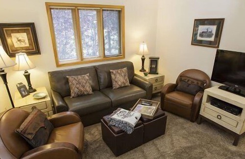 Estes Park Apartment | Beautiful 2 bedroom unit at resort, sleeps 6