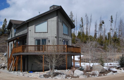 Grand Lake House | Beautiful mountain home with stunning lake views