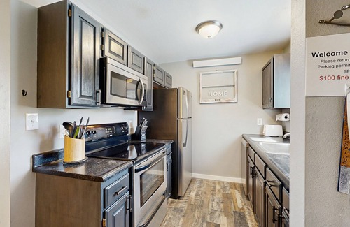 Steamboat Springs Condo | Beautiful Steamboat Condo w/Shared Pool & Hot Tub + Free WiFi - Near Lifts