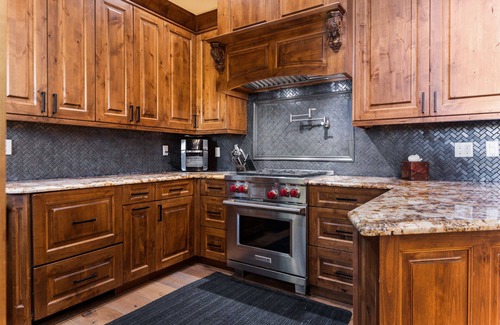 Edwards House | Beaver Creek Gem - Hiking, Biking, & Golf - Private Hot Tub, Gorgeous Views, On Call Shuttle
