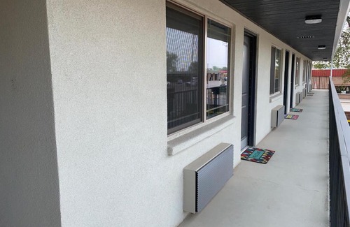 Alamosa Apartment | Bell & Main Studios 107