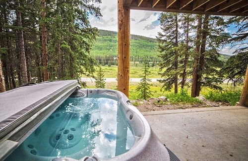 Blue River House | Blue River Family Getaway! Private Hot Tub!