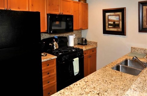 Avon Condo | Book your Winter Vacation with prime weeks still available