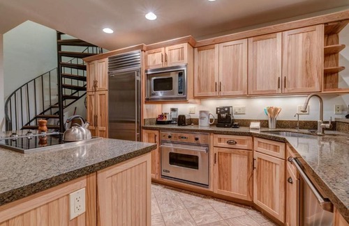 Telluride House | Boomerang