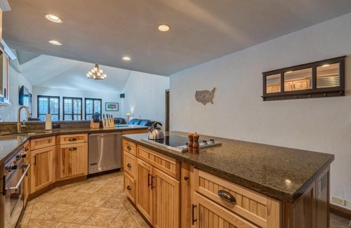 Telluride House | Boomerang
