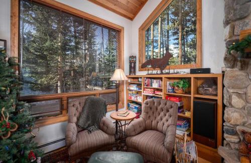 Boulder Ridge House | Boulder Ridge Lodge Huge Ski In Home Sleeps 22