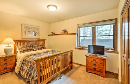 Four O'Clock Condo | Breckenridge Condo: Hot Tub Access & Close to Ski!