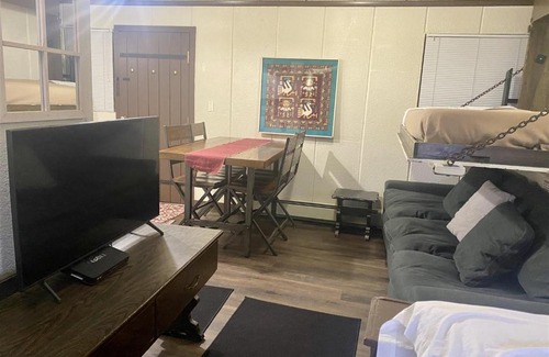 Glenwood Springs Apartment | Brettelberg Slopeside Condos B4