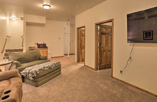 Idaho Springs Cabin | Bright Idaho Springs Cabin w/ Mountain Views!