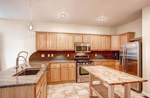 Pleasant View House | Bright Open Layout With Great Access to Outdoor Spaces THE Gateway to Colorado!