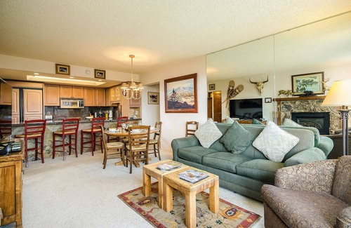 Steamboat Springs Condo | BT207 | Ski In | Great Views | Indoor Pool | Hot Tub | Winter Shuttle