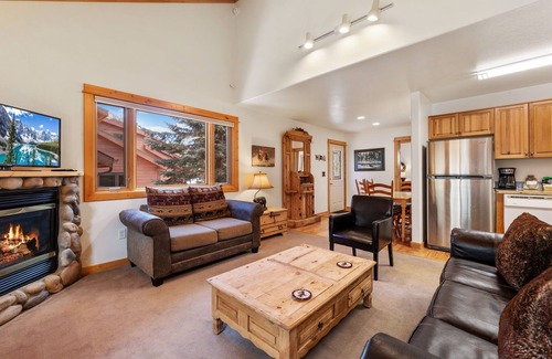 Fall River Estates Condo | Bugle Pointe A08 River View!