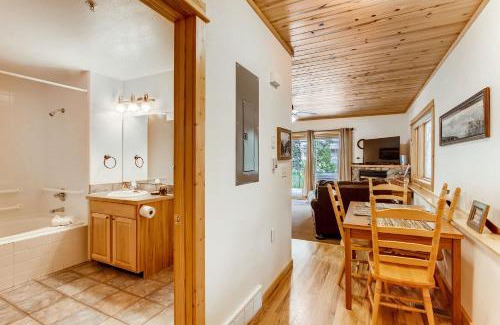 Fall River Estates Apartment | Bugle Pointe B12 by Estes Park Condos