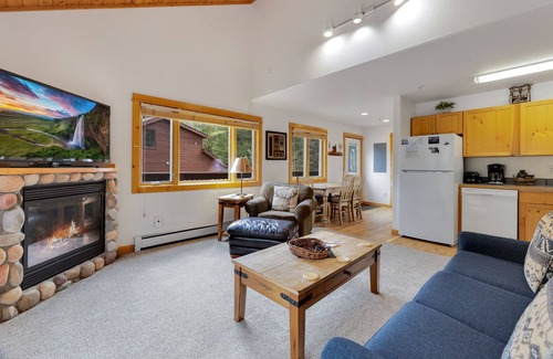 Fall River Estates Condo | Bugle Pointe B23 River View!