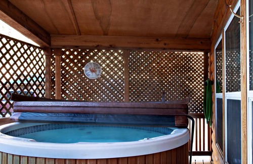 South Fork Cabin | Cabin ∙ 3 bedrooms ∙ 8 guests