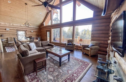 Fairplay Cabin | Cabin ∙ 5 bedrooms ∙ 10 guests