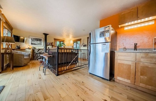 Estes Park Cabin | Cabin w/views, wood stove, 5 min to National Park