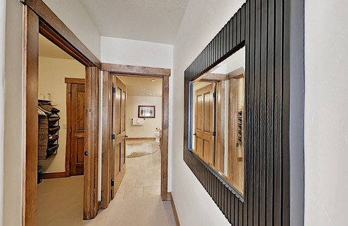 Copper Mountain Village Condo | Cache at Union Creek Condo w/Mountain Views, Shared Pool/Hot Tub, Walk to Lifts