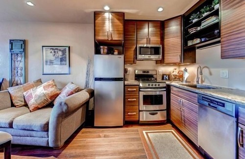 Frisco Condo | Cedars Lodge 318 Studio | 1 Block to Main St & Bus