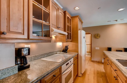 Beaver Creek Apartment | Centennial 2 Bedroom Condo Unit 21