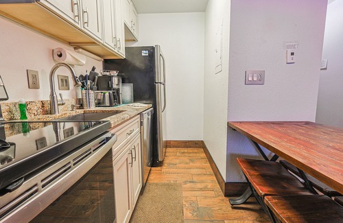 Copper Mountain Village Condo | Center Village Ski In/Out Perfectly decorated and sleeps 4 Walk to everything