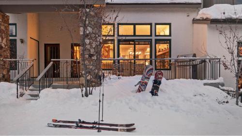 Highlands Townhomes House | Chalet Verve