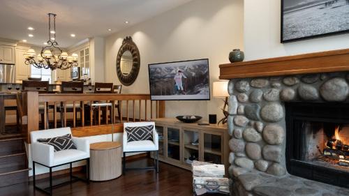 Highlands Townhomes House | Chalet Verve