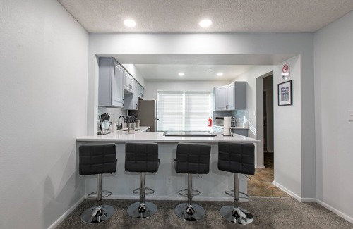 Northglenn House | Charming 4-bedroom Townhouse 25 min from Denver