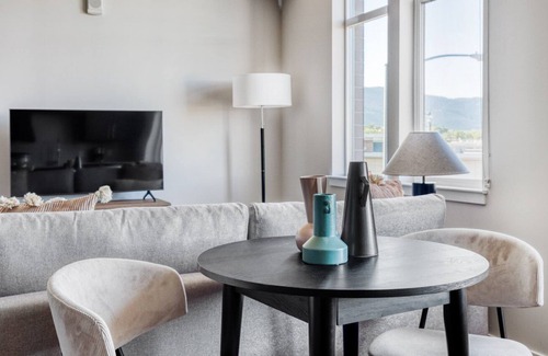 Transit Village Apartment | Charming Boulder 1BR w/ Pool, W/D & Spa, nr Google Campus, by Blueground