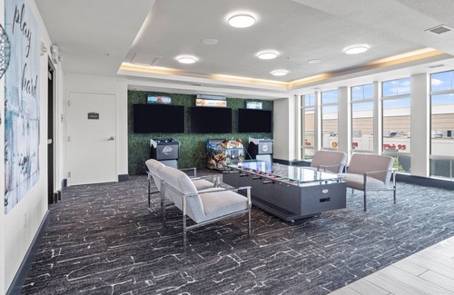 Littleton Apartment | Charming Haven for Travelers and Families-Your Perfect Getaway!