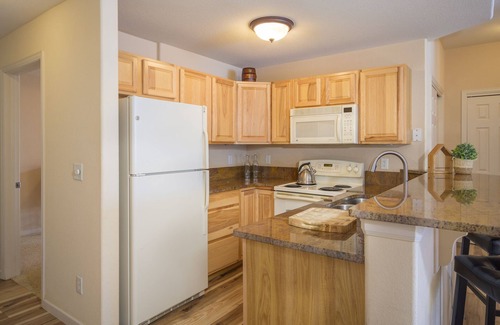 Fraser House | Charming Mountain Townhouse – Walk to Shuttle, 3 Miles to Downtown