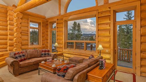 Peak 8 House | Clifton Lodge