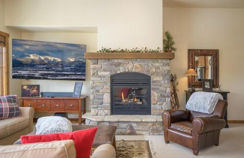 Bear Crossing House | Cloudline Chalet townhouse