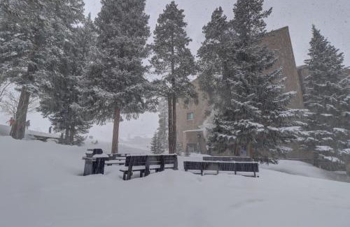Copper Mountain Village Apartment | Cm236 Copper Mtn Inn Condo