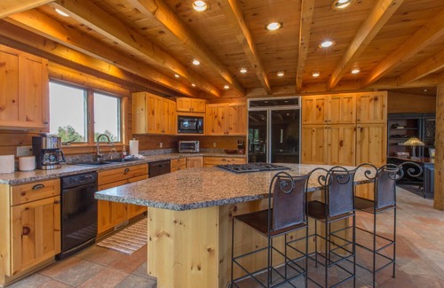 Ridgway House | Colorado Luxury Log Home - 40 Private Acres - Fire Pit - Views STR2024-037