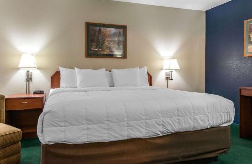 Sterling Hotel | Comfort Inn & Suites Sterling