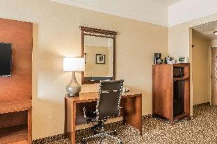 Firestone Hotel | Comfort Suites Longmont