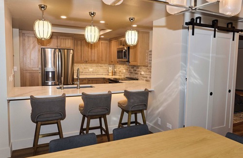 Peak 9 Condo | COMPLETE REMODEL Spacious 2 Bedroom w/Mountain View! Best location in Breck!