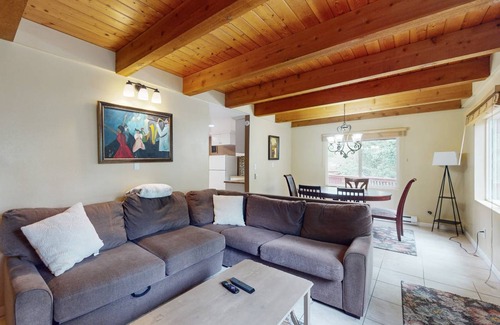 Intermountain Condo | Condo ∙ 2 bedrooms ∙ 4 guests