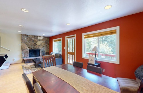 Intermountain Condo | Condo ∙ 2 bedrooms ∙ 7 guests