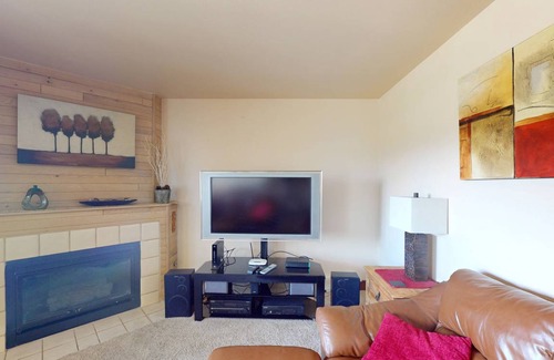 Wildernest Condo | Condo ∙ 2 bedrooms ∙ 5 guests