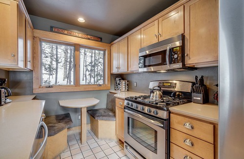 Keystone House | Condo w/Loft Unit, Ideal for Families!