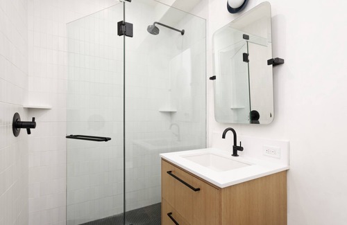 West End Apartment | Convenient One Bedroom in Aspen