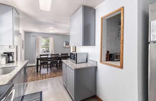 Dayton Triangle House | Country City Life Remodeled Duplex Patio