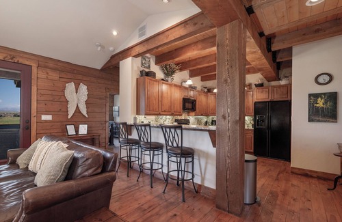 Grand Elk Ranch Cabin | Cozy cabin w/hot tub & fire pit