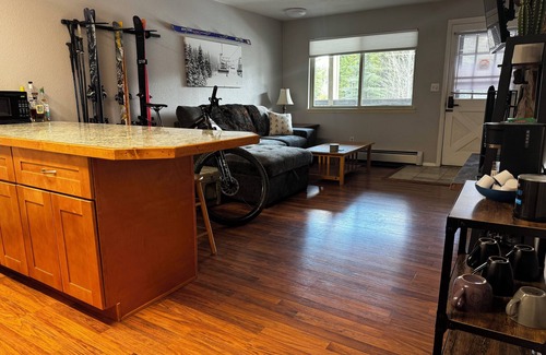Winter Park Condo | Cozy Condo in WP - On Blue Bus Route - Walk to Downtown, Restaurants, Grocery